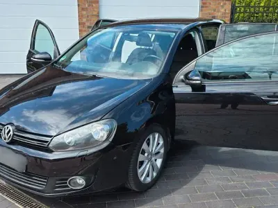 Gebraucht VW Golf VI Team 122 PS (89 kW) 2011 Schwarz Kleinwagen