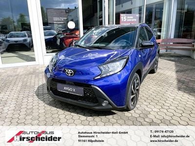 Neu Toyota Aygo X 72 PS (52 kW) 2025 Blau SUV
