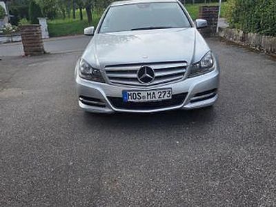 Mercedes 220