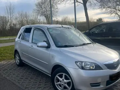 Gebraucht Mazda 2 80 PS (58 kW) 2005 Grau Kleinwagen