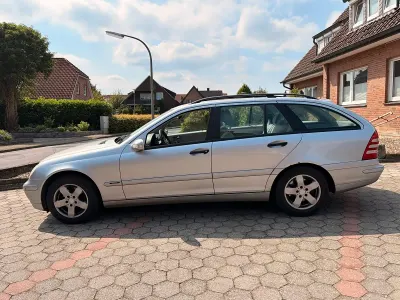 Gebraucht Mercedes C180 143 PS (105 kW) 2003 Silber Kombi