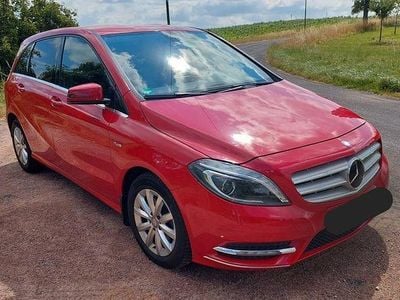 Mercedes B200