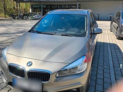Gebraucht BMW 220 Sport Line 190 PS (139 kW) 2015 Grau Kombi