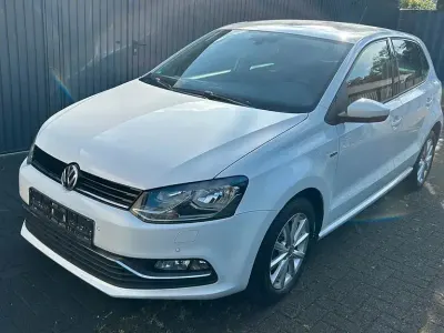 Gebraucht VW Polo LOUNGE 60 PS (44 kW) 2016 Weiß Limousine