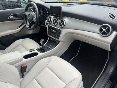 Gebraucht Mercedes GLA200 156 PS (114 kW) 2014 Schwarz SUV