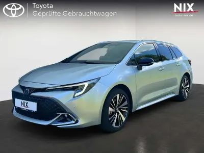 Neu Toyota Corolla 184 PS (135 kW) 2025 Silber Kombi