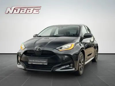 Gebraucht Toyota Yaris Team 125 PS (91 kW) 2022 Schwarz Kleinwagen