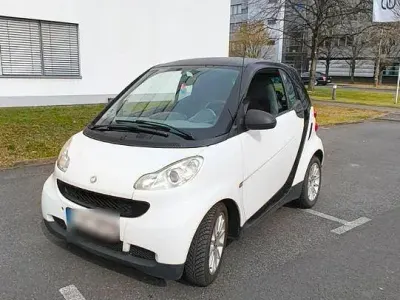 Gebraucht Smart ForTwo Coupé 61 PS (44 kW) 2009 Weiß Coupé
