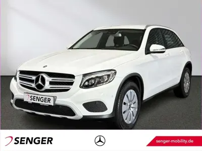 Używany Mercedes GLC250 204 KM (150 kW) 2018 Biały SUV