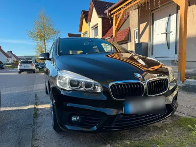 Gebraucht BMW 218 Active Tourer Sport Line 150 PS (110 kW) 2014 Schwarz Van / Kleinbus