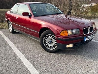 Gebraucht BMW 325 194 PS (142 kW) 1993 Rot Coupé