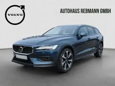 Gebraucht Volvo V60 CC 184 PS (135 kW) 2024 Kombi