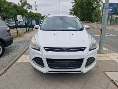 Gebraucht Ford Kuga Titanium 150 PS (110 kW) 2013 Weiß SUV