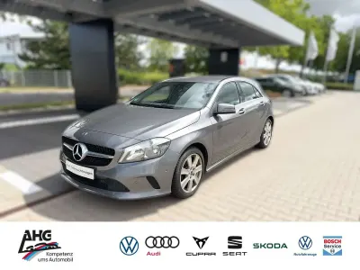 Gebraucht Mercedes A180 122 PS (89 kW) 2017 Grau Kleinwagen