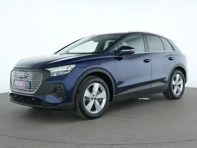 Gebraucht Audi Q4 e-tron Advanced 150 kW (204 PS) 2024 Navarrablau SUV