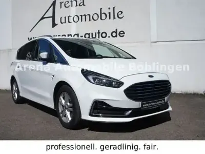 Gebraucht Ford S-MAX Titanium 150 PS (110 kW) 2020 Weiß Van / Kleinbus