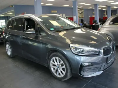 Gebraucht BMW 220 Advantage 192 PS (141 kW) 2020 Grau Kombi