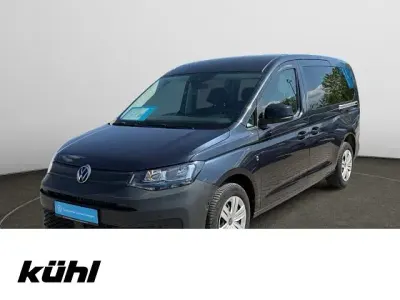 Usata VW Caddy 102 CV (75 kW) 2021 Blu Monovolume