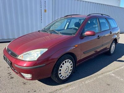 Second-hand Ford Focus Trend 116 CP (85 kW) 2004 Roșu Berlinǎ