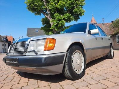 Gebraucht Mercedes E280 Sportline 197 PS (144 kW) 1992 Silber Kombi