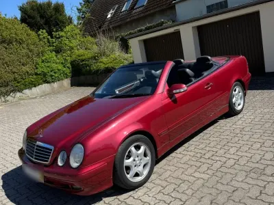 Używany Mercedes CLK200 163 KM (119 kW) 2001 Czerwony Kabriolet