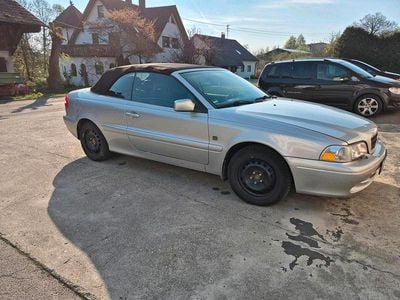 Second-hand Volvo C70 170 CP (125 kW) 2003 Argintiu Cabrio
