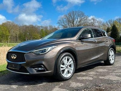 Gebraucht Infiniti Q30 Premium 170 PS (125 kW) 2019 Braun (metallic) SUV
