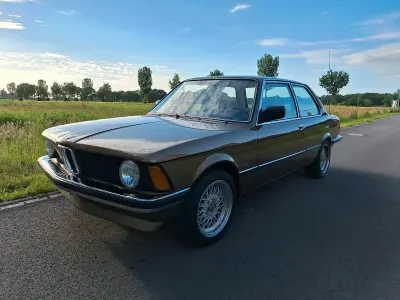 Gebraucht BMW 318 105 PS (77 kW) 1981 Braun Limousine