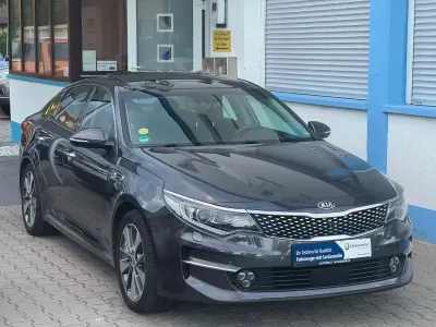 Gebraucht Kia Optima Spirit 141 PS (103 kW) 2016 Grau Limousine