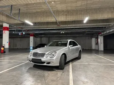 Brugt Mercedes E320 Elegance 204 HK (150 kW) 2004 Sølv Sedan