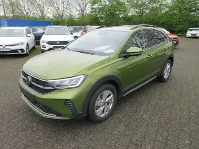 Gebraucht VW Taigo Life 110 PS (80 kW) 2024 Visual green (metallic) SUV