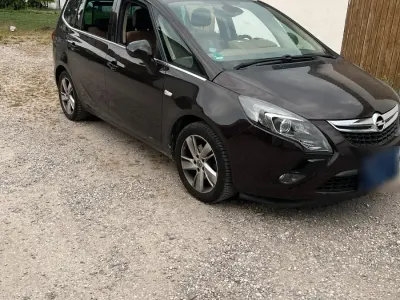 Gebraucht Opel Zafira Tourer 140 PS (102 kW) 2015 Violet Van / Kleinbus