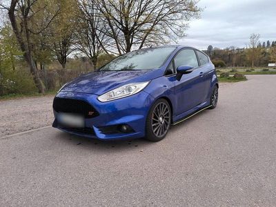 Gebraucht Ford Fiesta Sport 182 PS (133 kW) 2015 Blau Kleinwagen