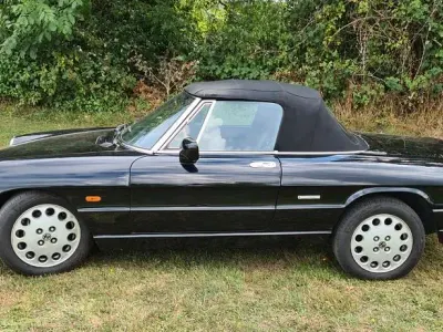 Occasion Alfa Romeo Spider 120 ch (88 kW) 1992 Noir Cabriolet