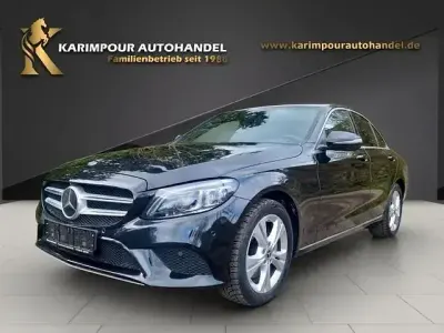 Gebraucht Mercedes C300 245 PS (180 kW) 2019 Schwarz Limousine