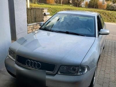 Gebraucht Audi A4 125 PS (91 kW) 2000 Limousine