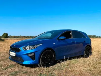 Gebraucht Kia Ceed 140 PS (102 kW) 2020 Blau Kleinwagen
