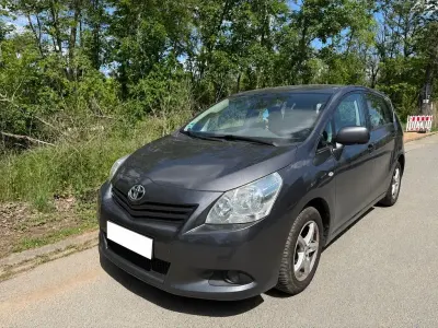 Gebraucht Toyota Verso 132 PS (97 kW) 2009 Grau Van / Kleinbus