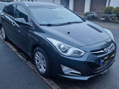 Gebraucht Hyundai i40 Style 136 PS (100 kW) 2014 Grau Kombi