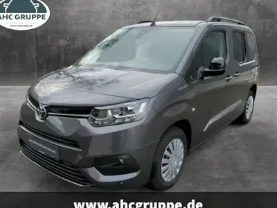 Brugt Toyota Proace Comfort 100 kW (136 HK) 2023 Grå MPV