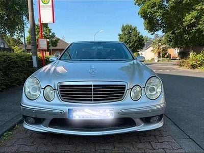 Mercedes E500
