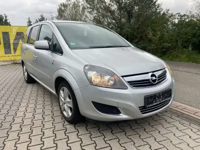 Gebraucht Opel Zafira Edition 140 PS (102 kW) 2010 Argon silber/ice silver (m2) Van / Kleinbus