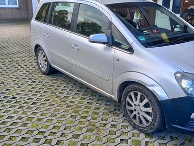 gebraucht Opel Zafira 1,9 CDI Family Auto