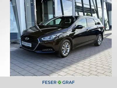 Gebraucht Hyundai i40 Trend 165 PS (121 kW) 2015 Schwarz Kombi