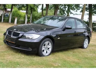 Gebraucht BMW 318 Advantage 129 PS (94 kW) 2007 Schwarz ii (metallic) Limousine
