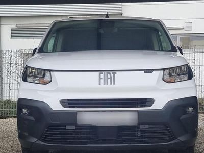 Gebraucht 2024 Fiat Doblò Van / Kleinbus | 25.200 € (Fairer Preis)