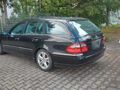 Gebraucht Mercedes E350 Avantgarde 272 PS (200 kW) 2007 Schwarz Kombi