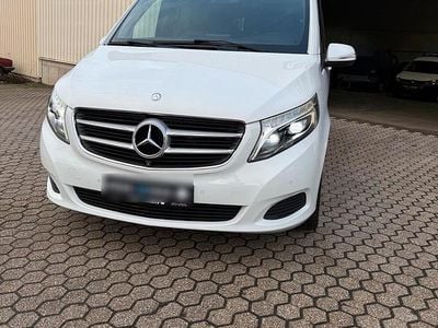 Weiß Gebraucht 2015 Mercedes V250 Van / Kleinbus | 28.400 € (Guter Preis)