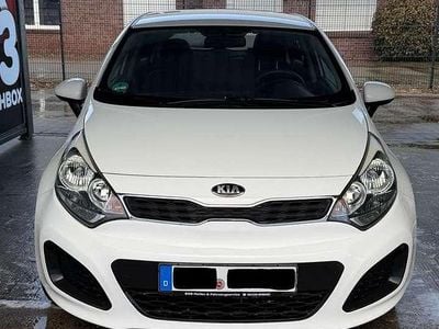 Gebraucht Kia Rio Attract 86 PS (63 kW) 2012 Limousine