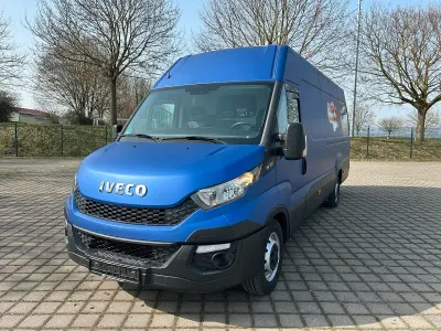 Używany Iveco Daily 170 KM (125 kW) 2015 Niebieski